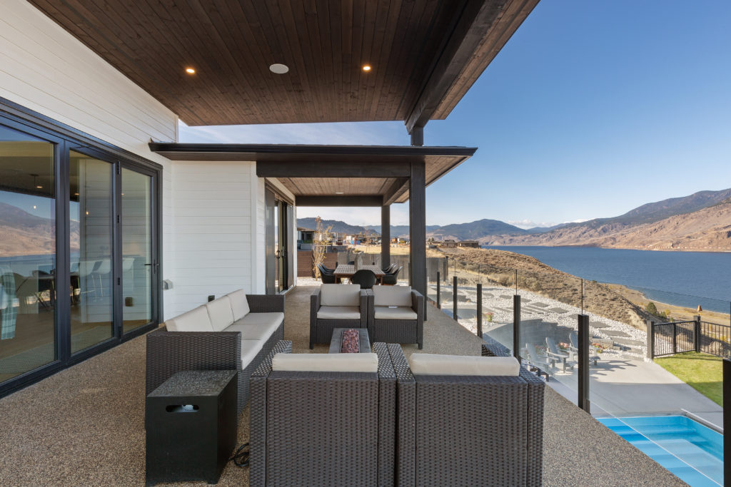 Living In Tobiano