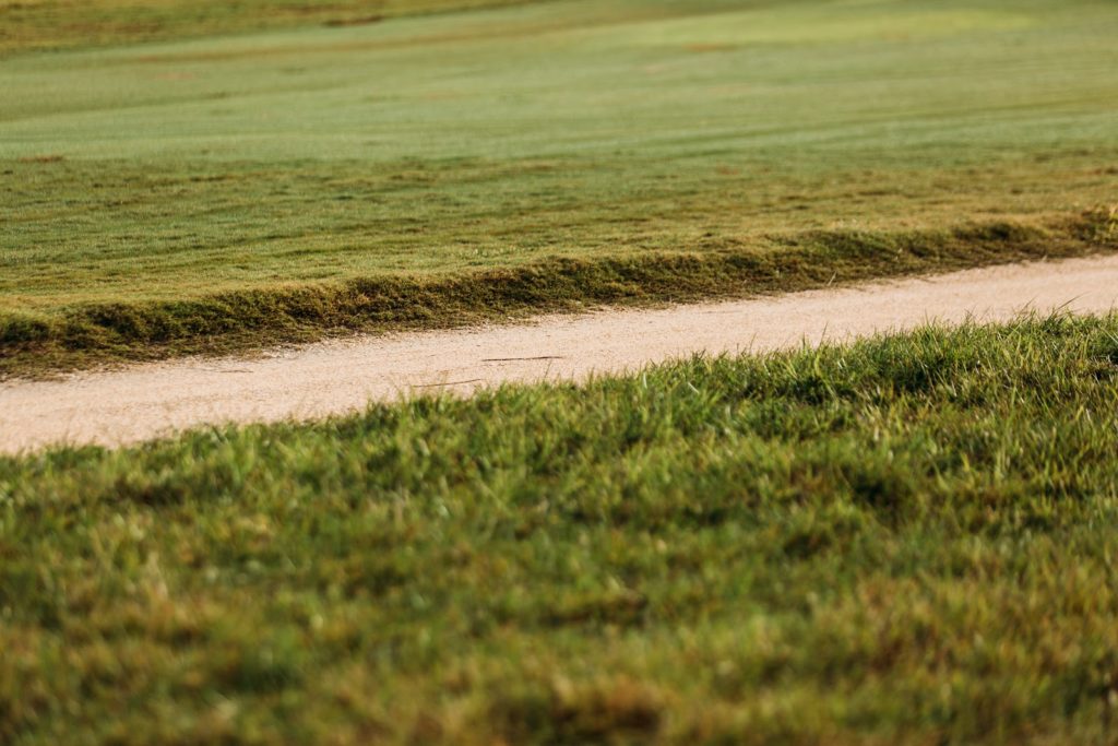 Golf lawn